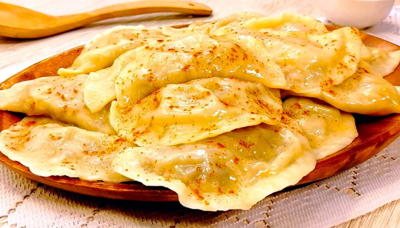 Вареники з капустою та грибами