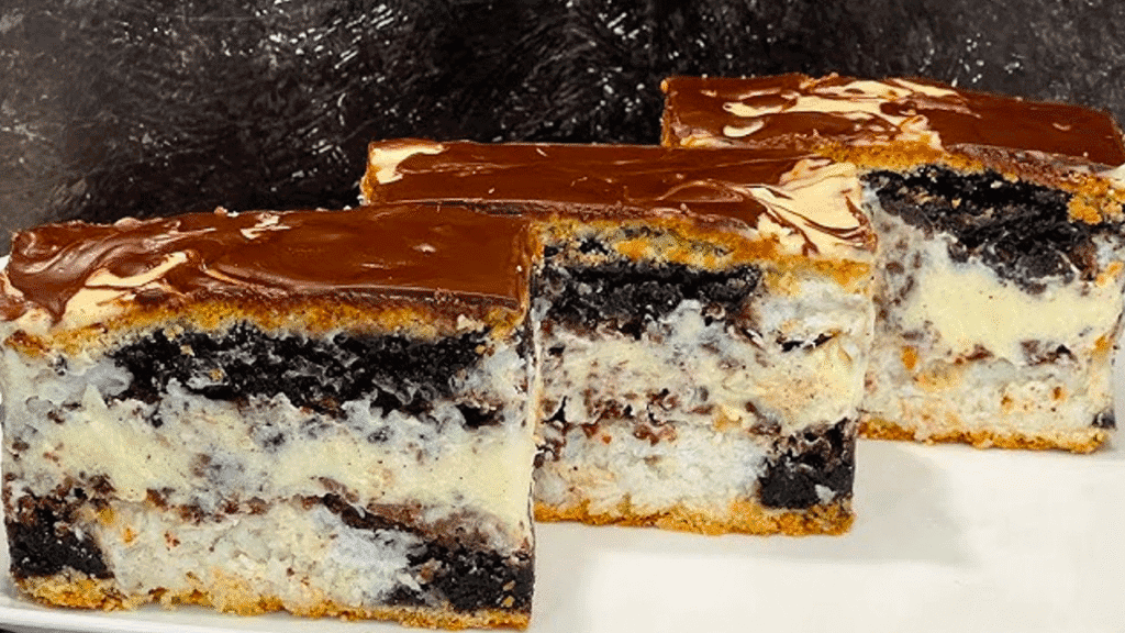 Шикарний пляцок “Орхідея”! Рецепт Вишуканого торту, який подають у кав’ярнях тепер доступний і Вам