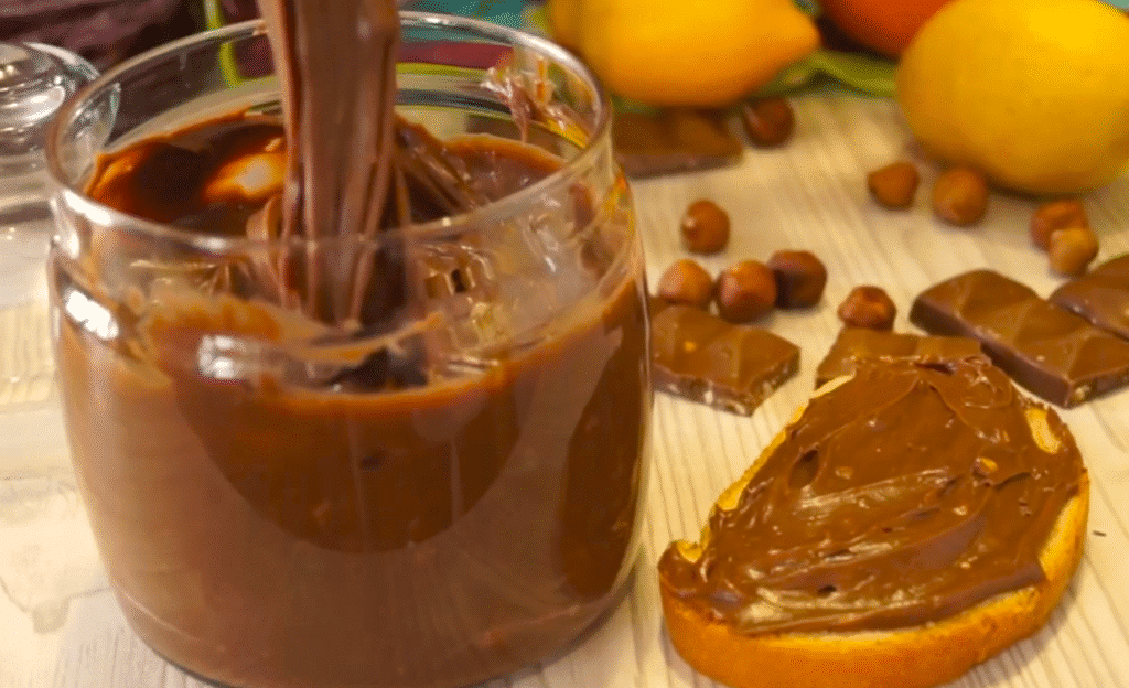 Шоколадна паста “Хвилина”! Донька у захваті від цієї пасти. Варити нічого не потрібно, перемішав і готово