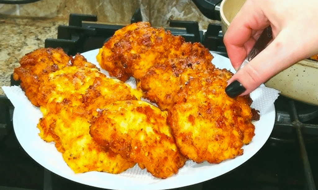 Котлети з курячого філе! У 100 разів смачніші ніж котлети з фаршу! Готується швидко! З’їдається ще швидше!