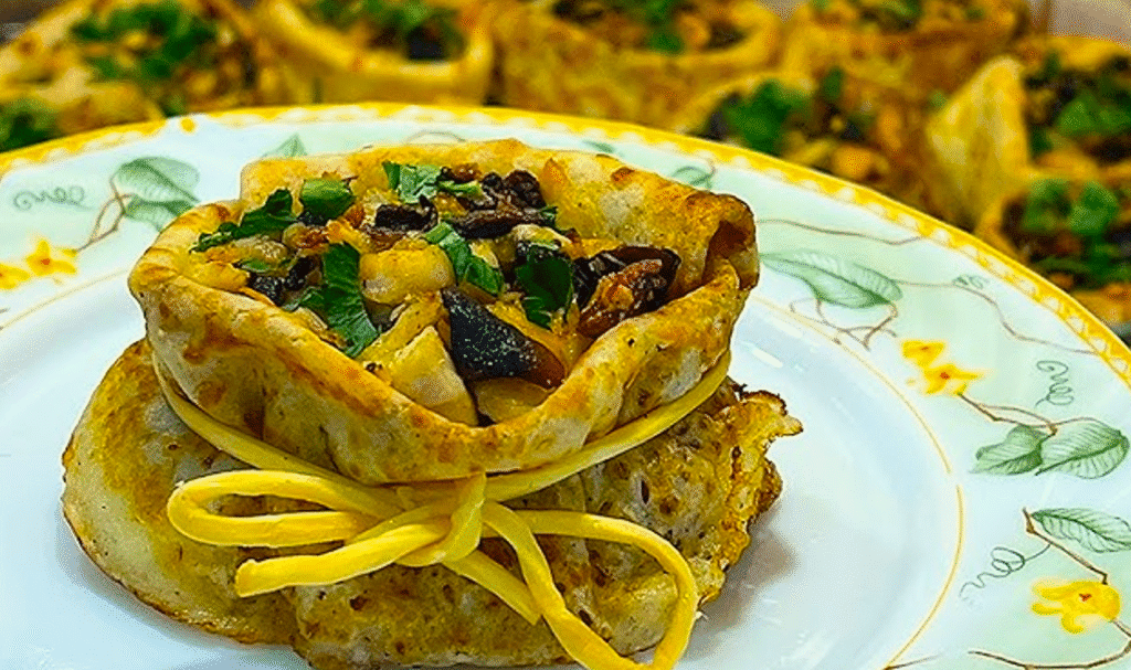 Гості в шоці! Думають, що ця страва з ресторану! “Ефектні” кошики з куркою і грибами