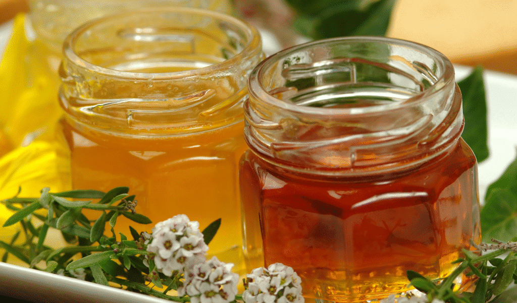 Травневий мед — корисні властивості, як вживати та як вибрати справжній