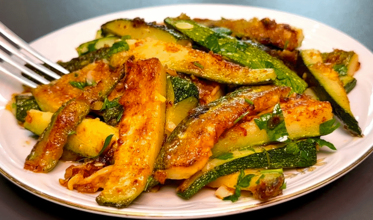 Смажені кабачки з часником за 5 хвилин! З'їдається, не встигаєш оком кліпнути