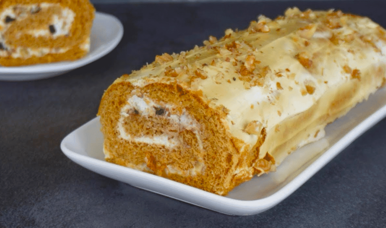 Рулет "Хмаринка" - м'який, як торт, а готується за 15 хвилин разом із випічкою. Паличка виручалочка