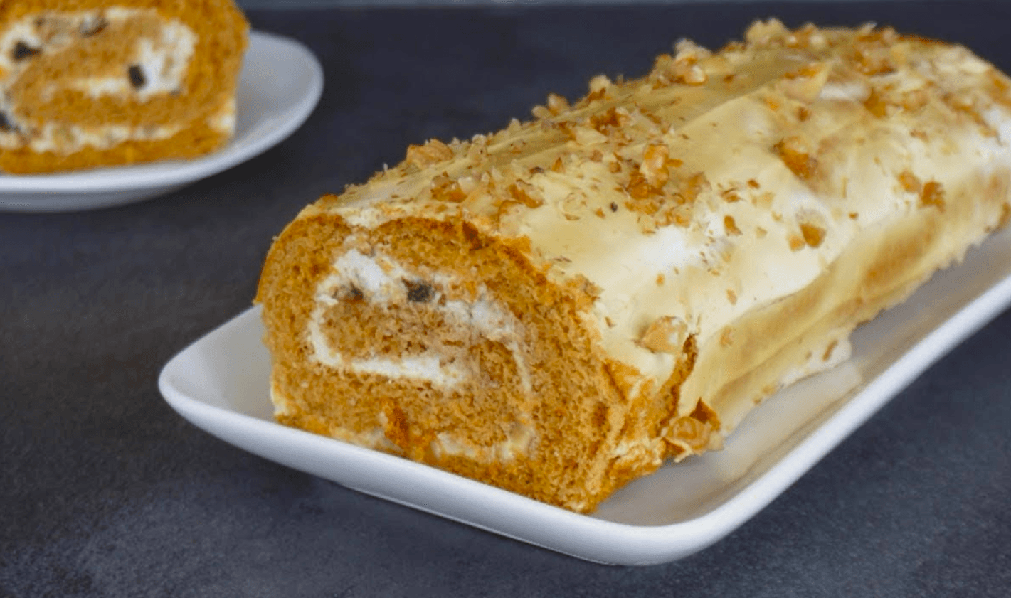 Рулет "Хмаринка" - м'який, як торт, а готується за 15 хвилин разом із випічкою. Паличка виручалочка