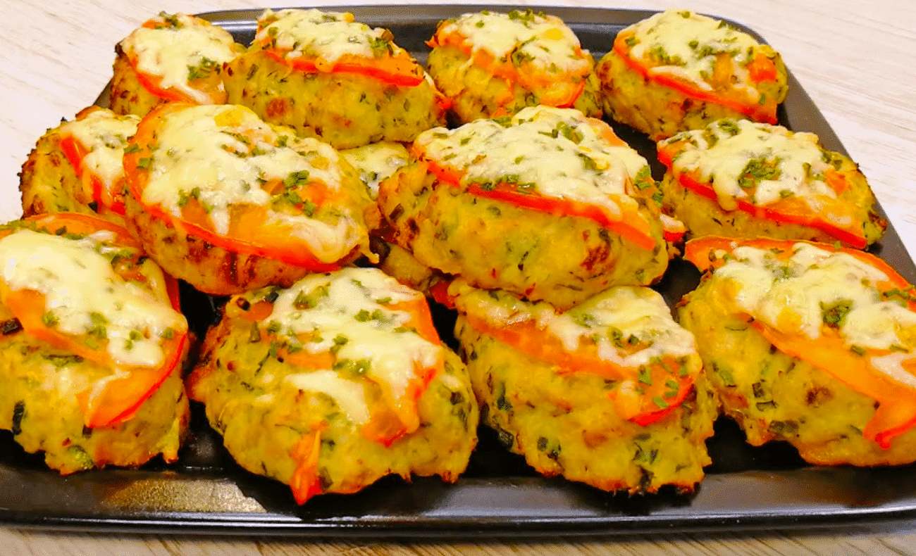 Готую відразу гору - Смачні та соковиті Котлети в Духовці! Їдять аж "за вухами тріщить"