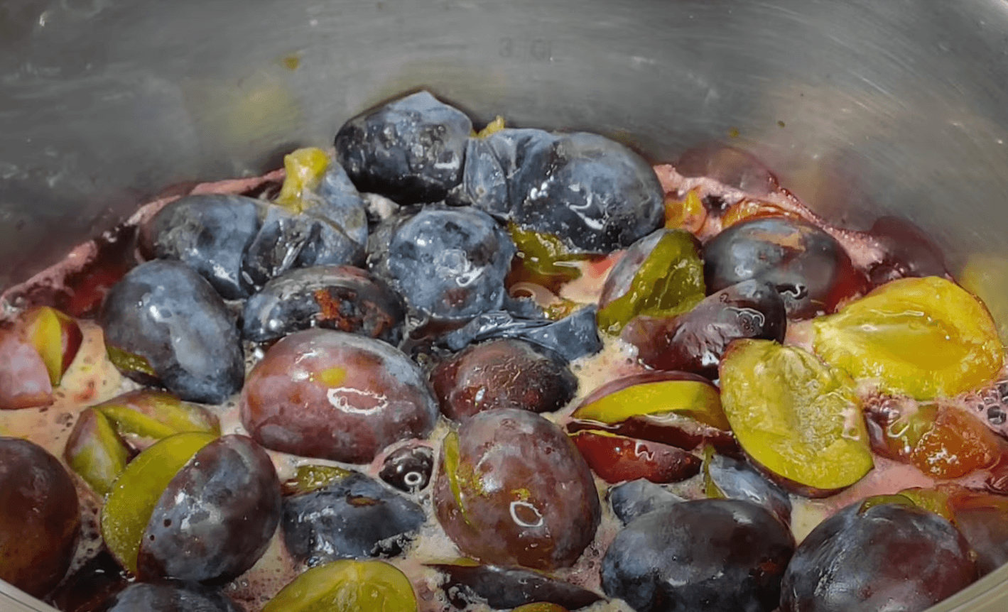 сливовий соус