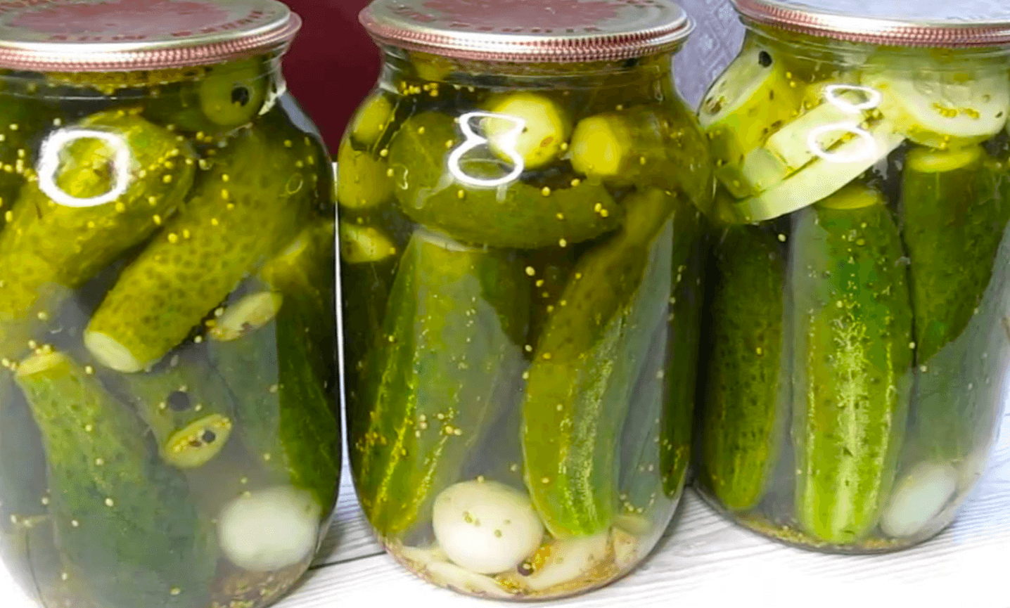 Огірки По-болгарськи. Нескладний рецепт, огірки хрусткі та ароматні! Є один Секрет