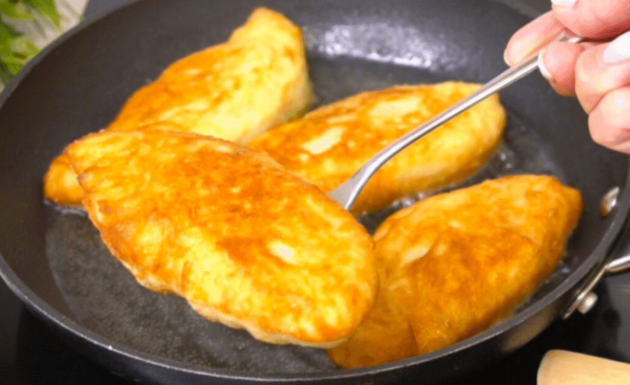 Пиріжки з м'якого тіста. Просто замішую ложкою і готую на Раз-Два, всі щасливі