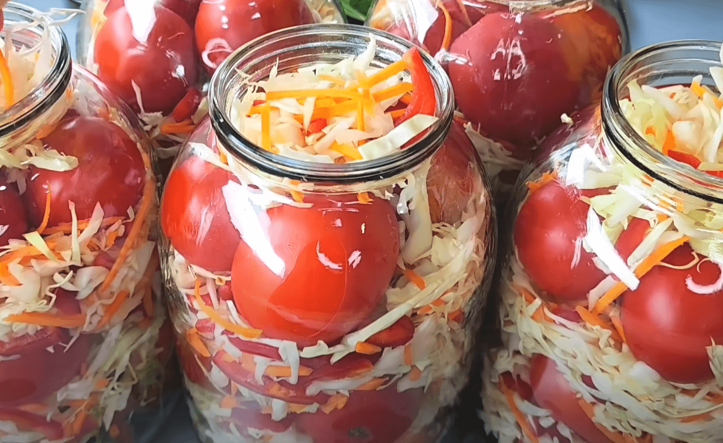 мариновані помідори з капустою