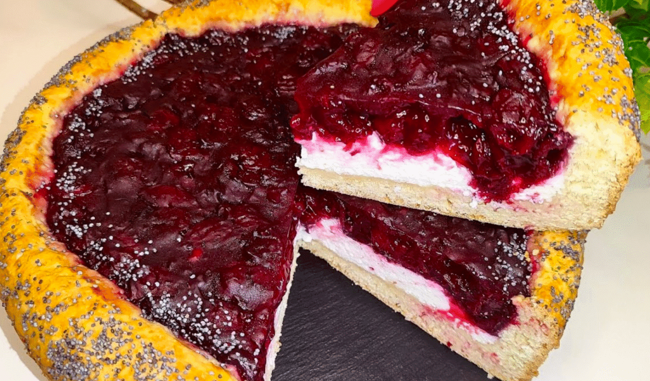 Королівський пиріг до чаю! Знайшла рецепт в маминому зошиті! Сподобається кожному!