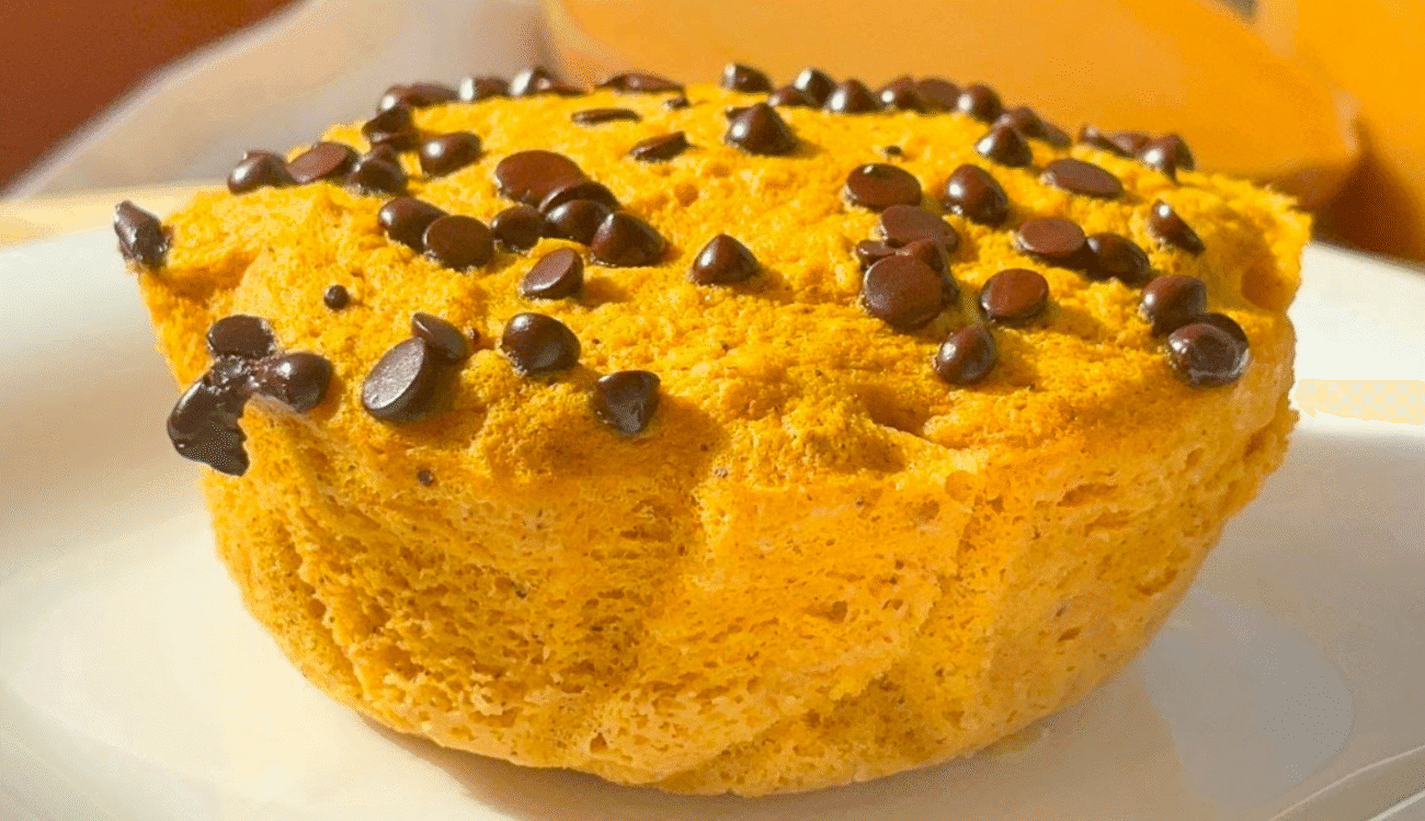 Гарбузовий кекс за 3 хвилини в мікрохвильовці! Супер смачний і корисний для дітей і дорослих!