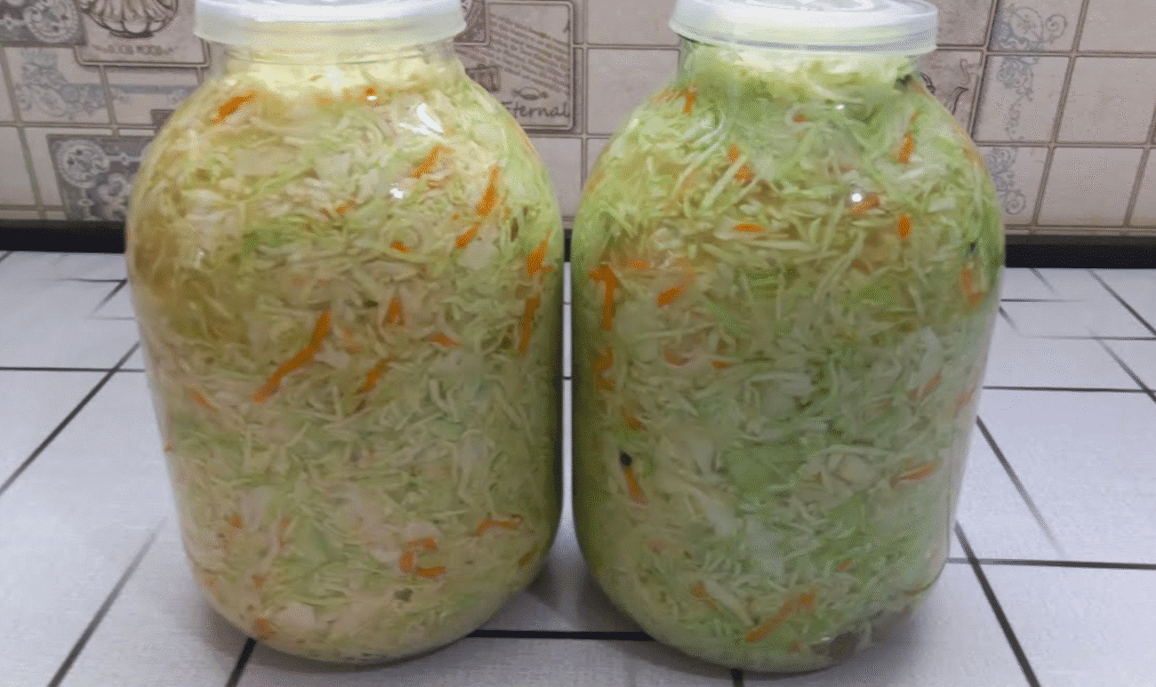 Квашена капуста по сільському рецепту від сільської господині! Хрумтить, що на сусідні села чути