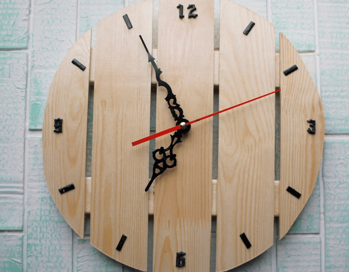 Скасували чи ні? Чи доведеться українцям переводити годинники 26 жовтня 2025 року?