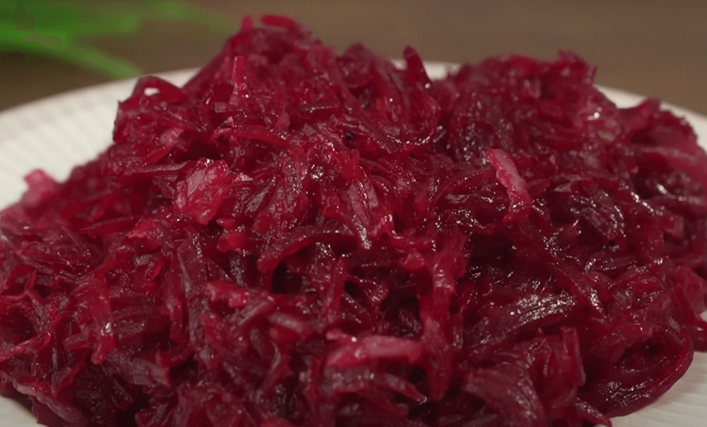 Салат із буряка зі смаженою цибулею