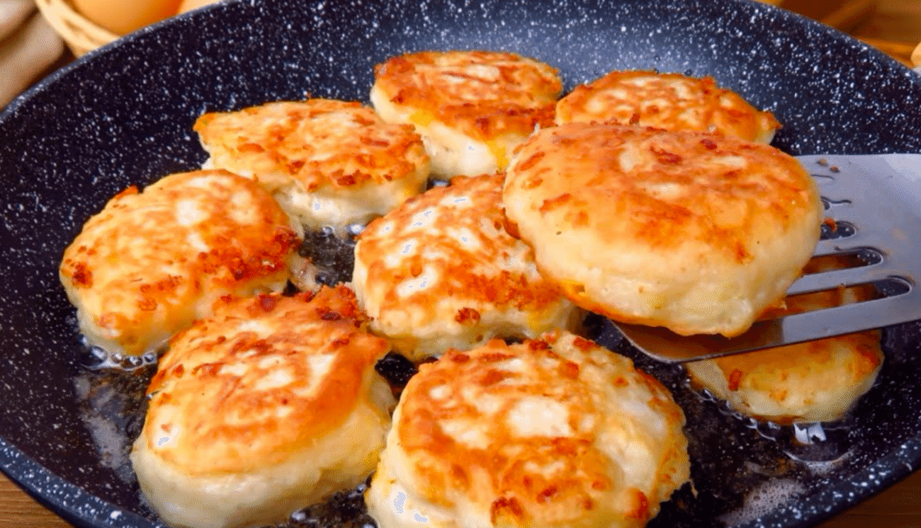 Хачапурики - Пишні оладки з сиром за 10 хвилин. Швидкий сніданок "на відмінно"! Як приготувати оладки