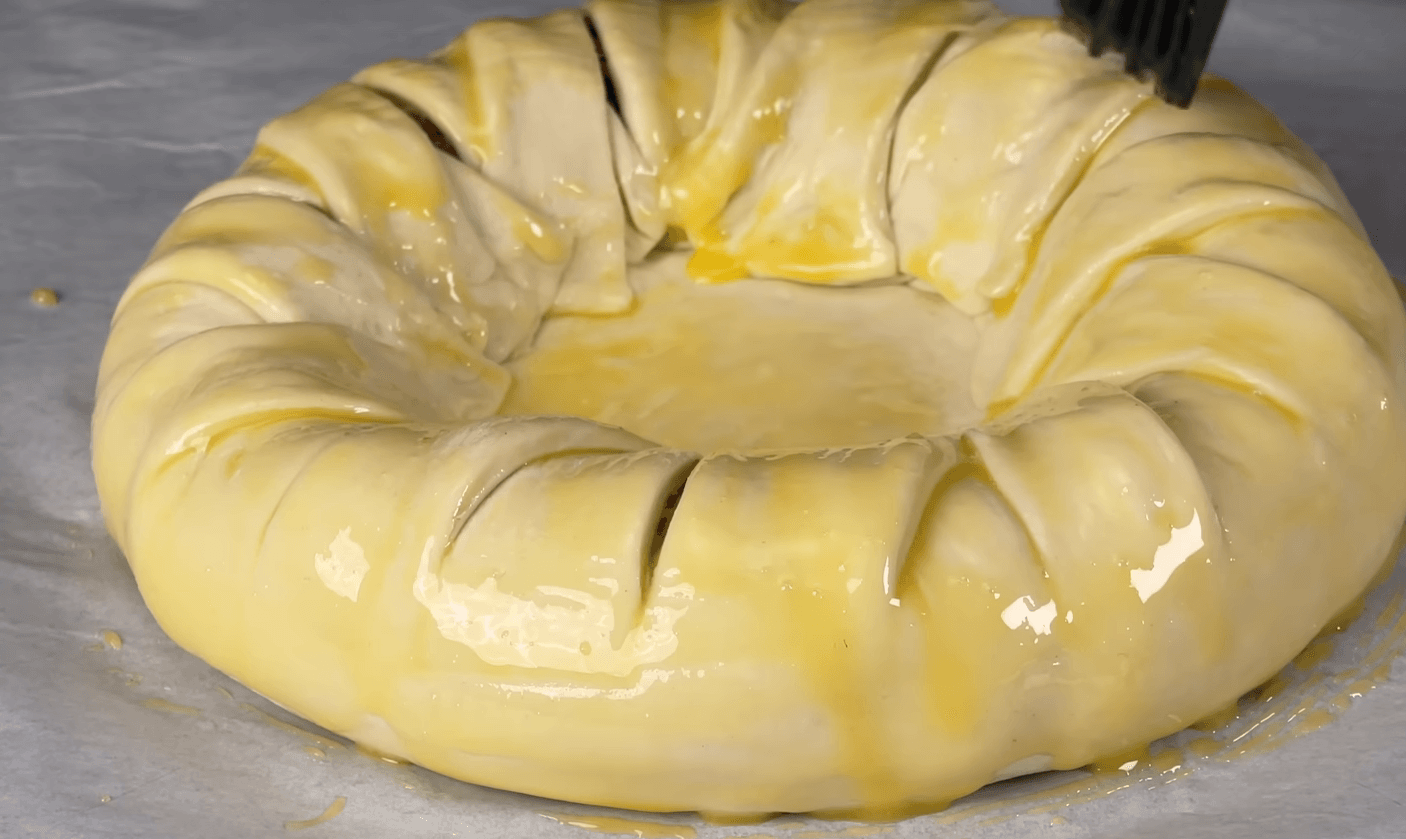 випічка з листового тіста і фаршу