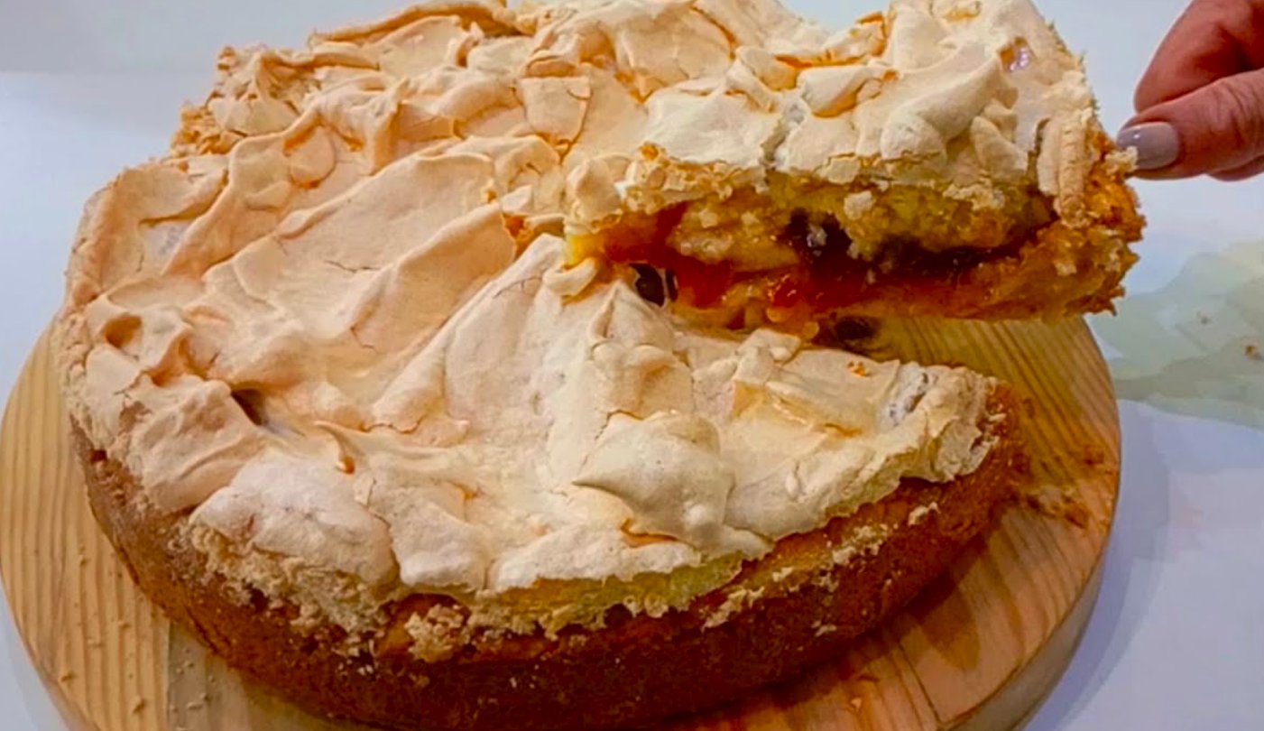 Торт "Чебурашка" з 80-х: старий домашній рецепт, який печеться швидко і завжди вдається