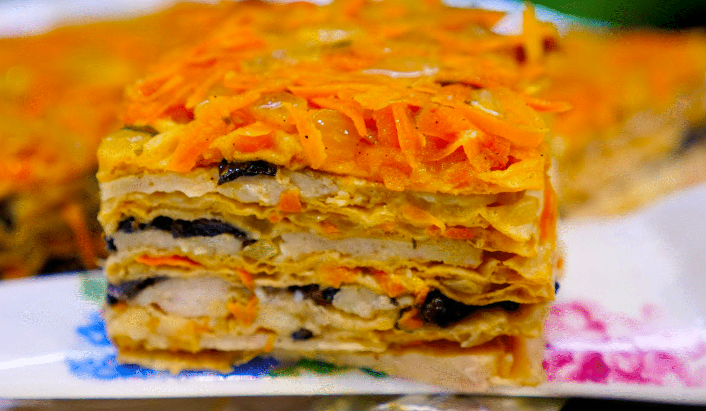 Замість бутербродів: закусочний торт на вафельних коржах! Зірка на святковому столі