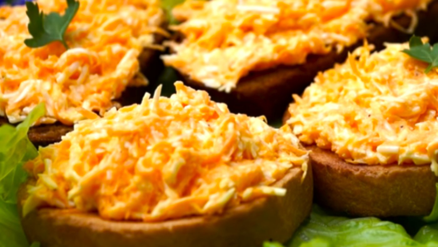 Раніше Мама готувала такі бутерброди на всі свята, ця смачна закуска розліталася на ура