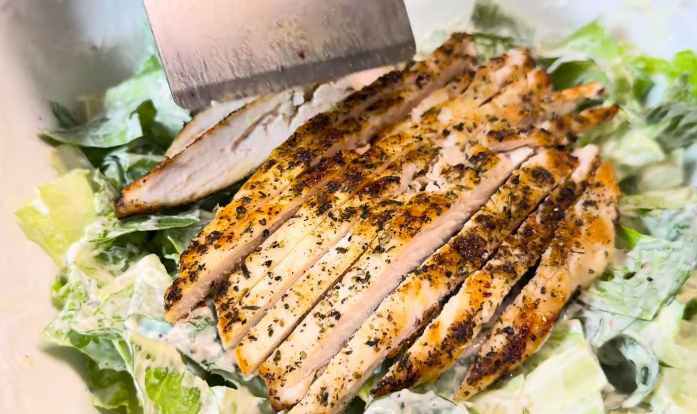 Салат Цезар! Ділюсь секретами ресторанного рецепту, як готує кум