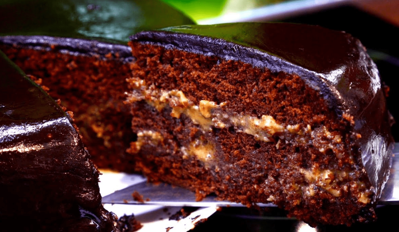 Як приготувати торт в мультиварці? Шоколадний, святковий - "Прага", магазинний і поруч не стояв