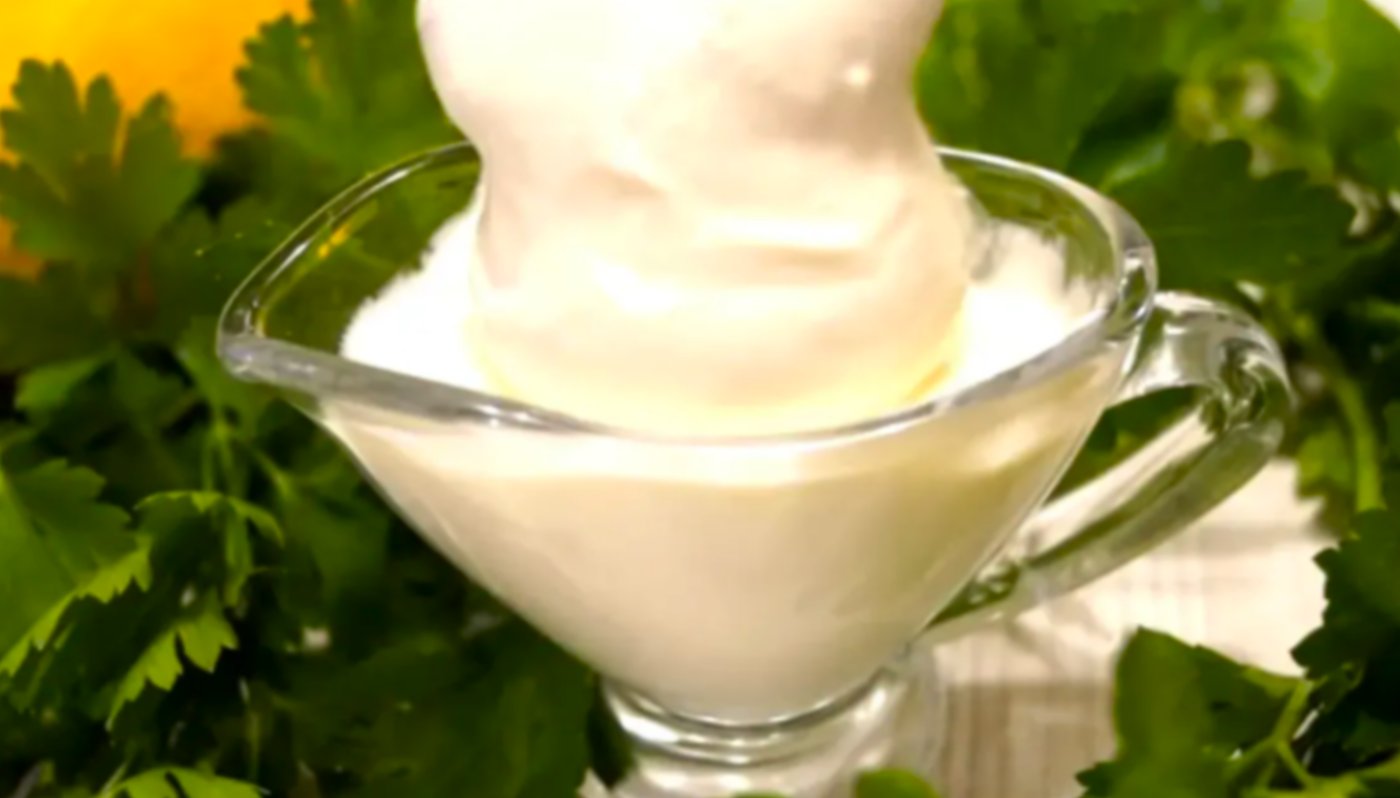 Замість майонезу готую універсальну заправку, за смаком не поступається майонезу