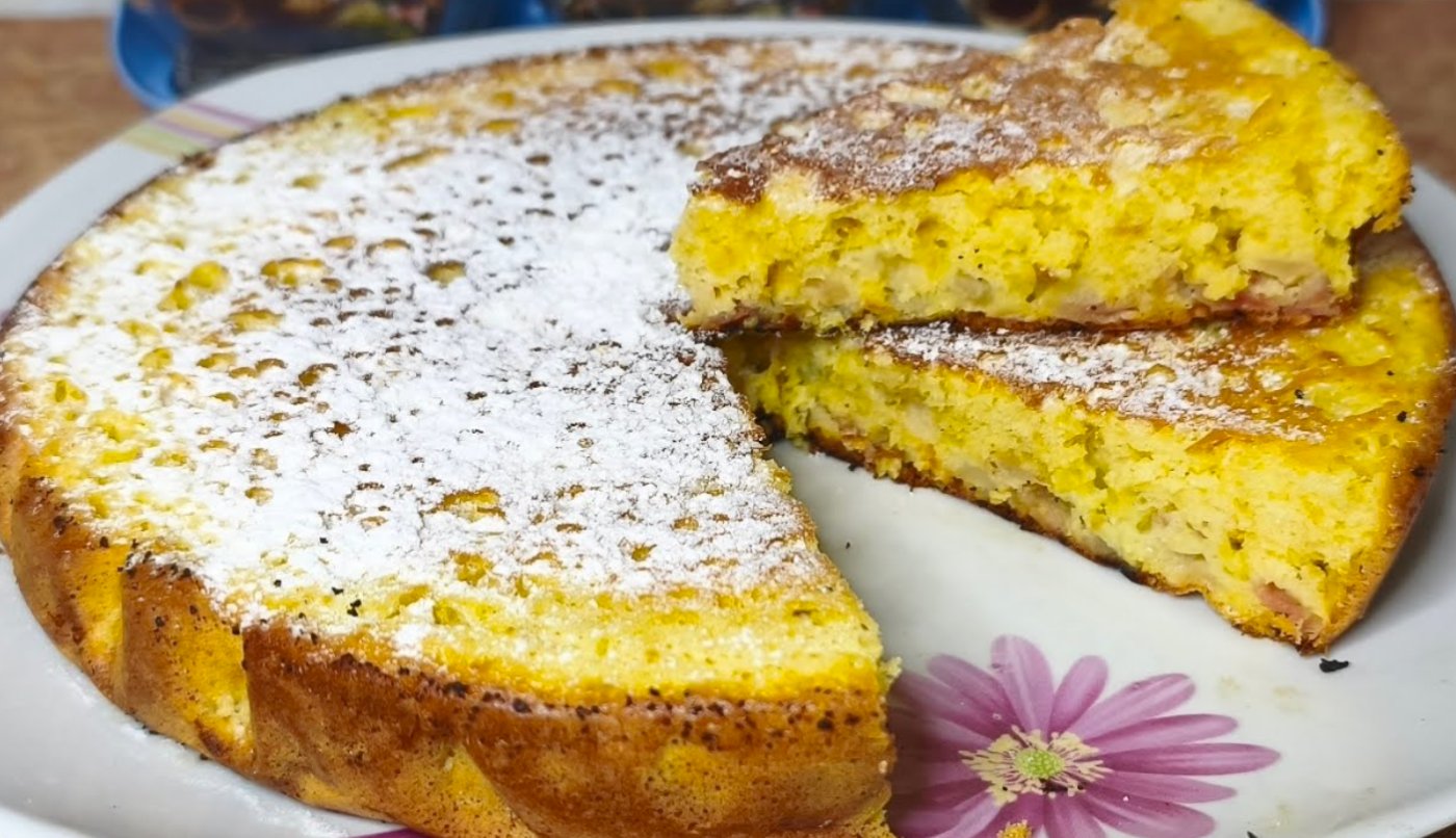 Яблучна Шарлотка На сковороді: коли нема світла, цей рецепт завжди виручає