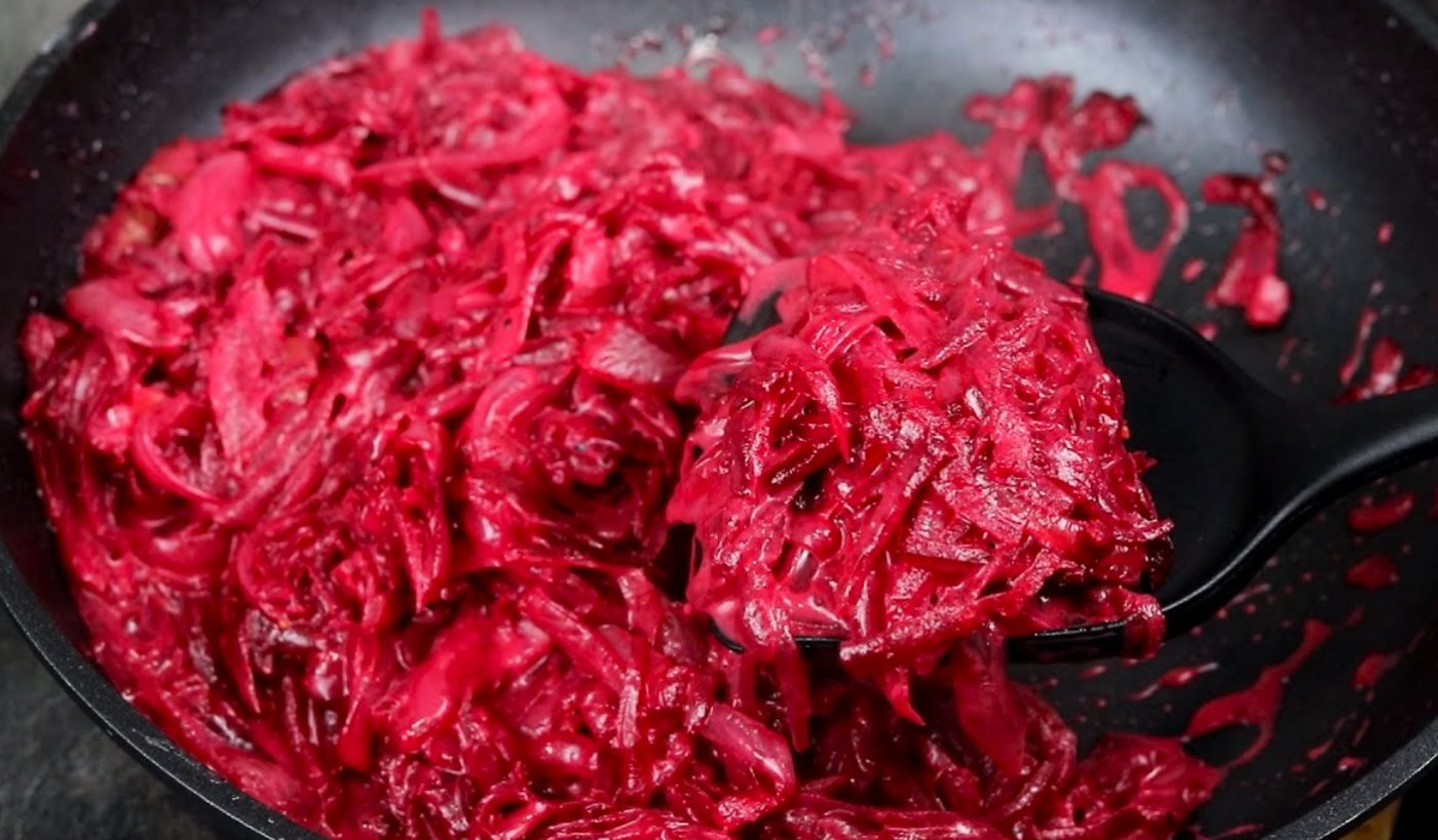 Просто обожнюю такі буряки! Завжди є в нашому холодильнику: і салат, і гарнір, і на хліб