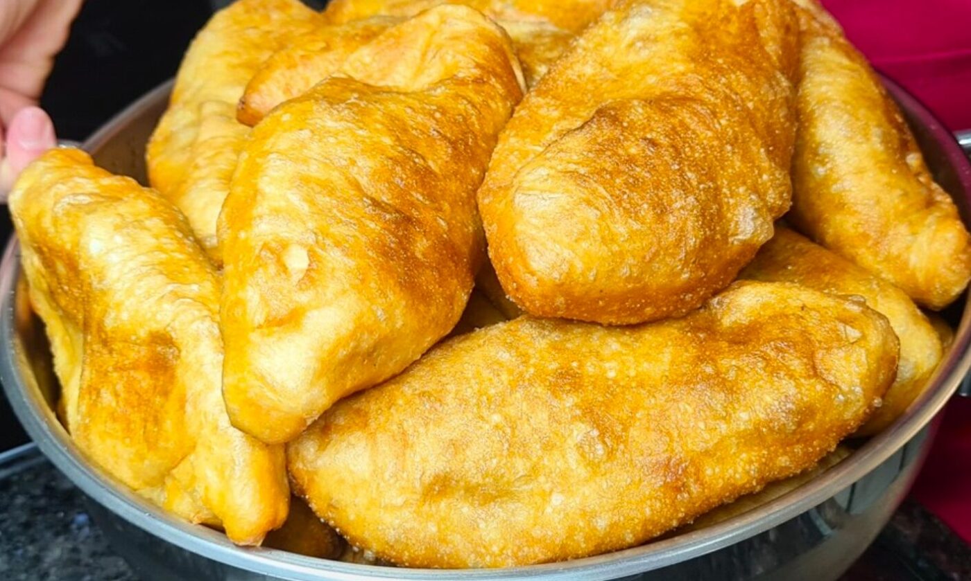 Ті самі ринкові пиріжки з дитинства: живе дріжджове тісто без молока і яєць