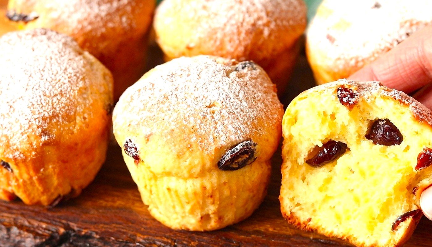 Сирні кекси за 30 хвилин - м’які, повітряні та дуже ніжні! Діти з'їли за день і просять ще