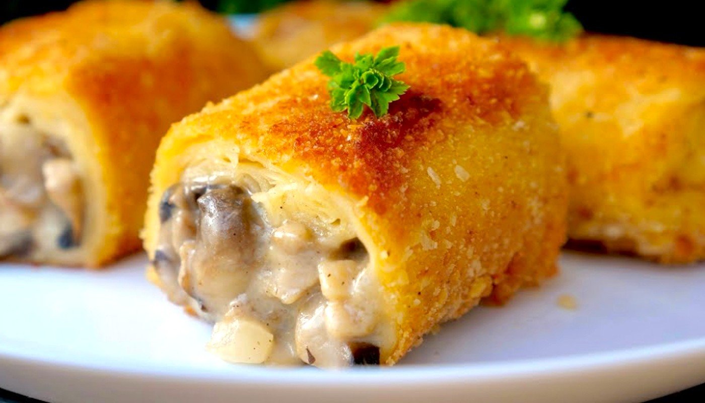 Що приготувати Рибам на день народження: млинці "Жульєн" у хрусткій паніровці