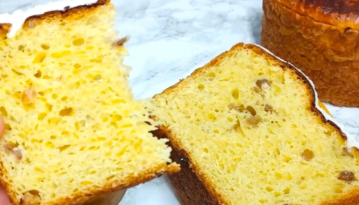 Класична закарпатська паска від бабусі мого чоловіка - ніжна та волога. Рецепт записала собі в зошит