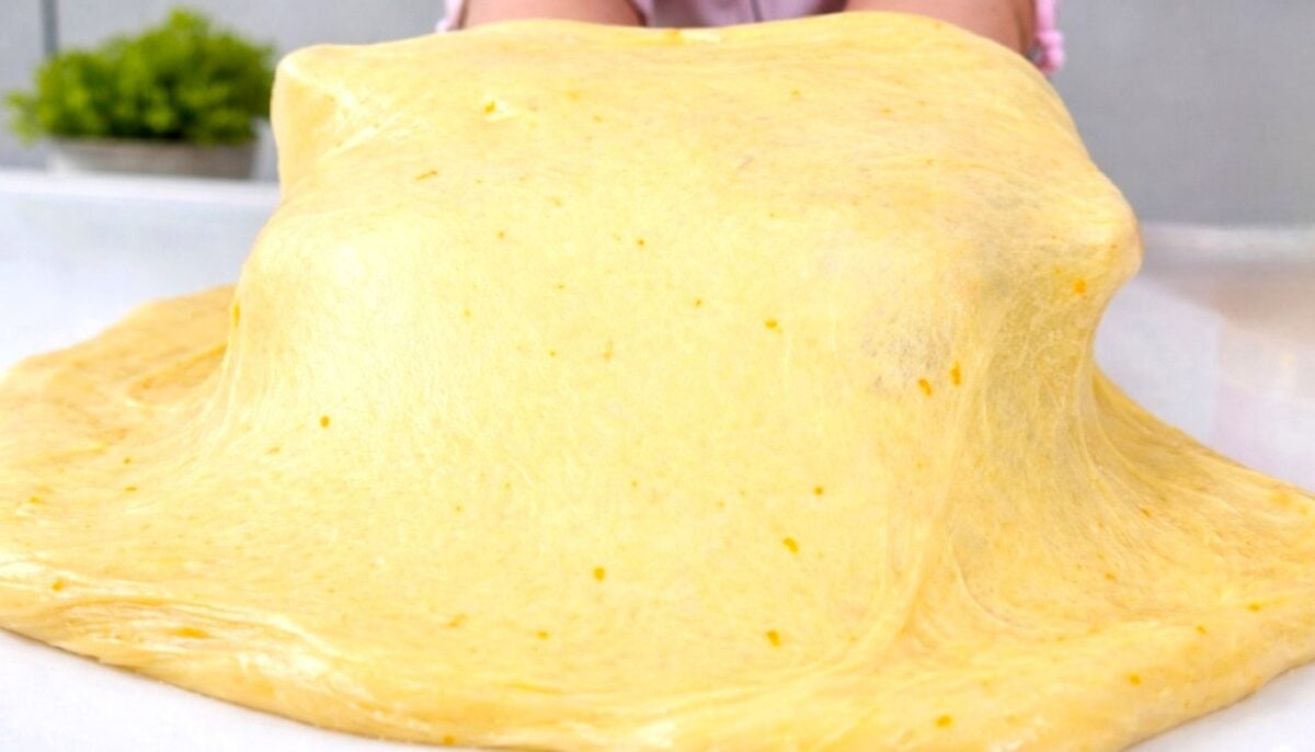 Шовкове тісто на паску: довго шукала цей рецепт — м’яке, волокнисте і довго не черствіє