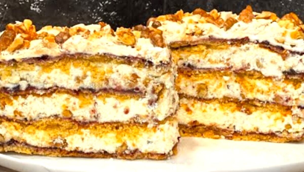 Легендарний польський пляцок "Пані Валевська": печу на свята - з’їдають до крихти