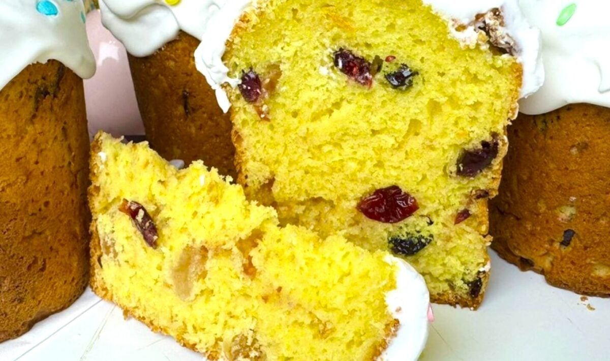 Секрет цієї паски не в дріжджах: виходить м'яка і волога навіть без розстоювання