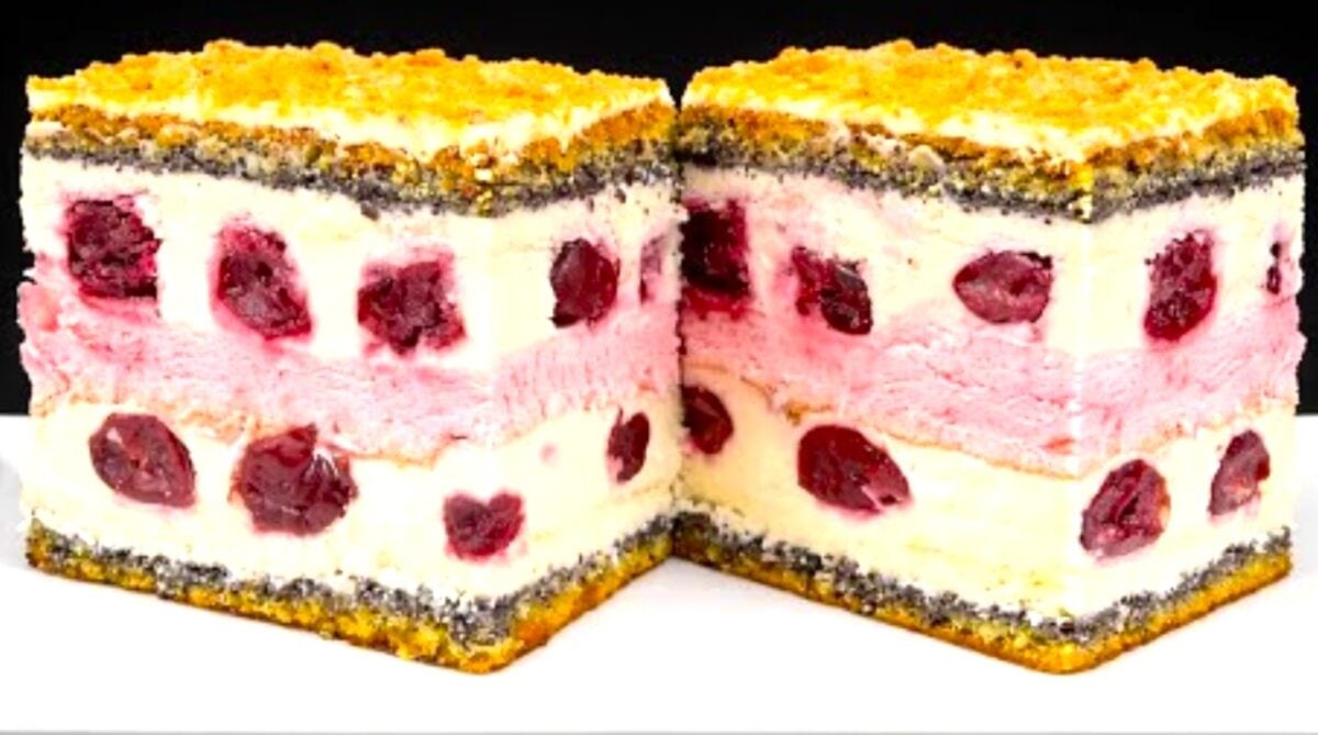 Не можливо їсти мовчки: пляцок "Княгиня" з сиром, маком і вишнею - одне задоволення