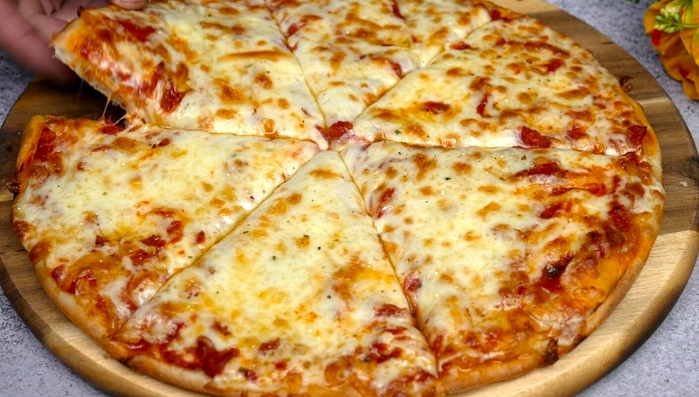 Піца, як з піцерії - без замішування та без розкачування тіста, готова за 5 хвилин!