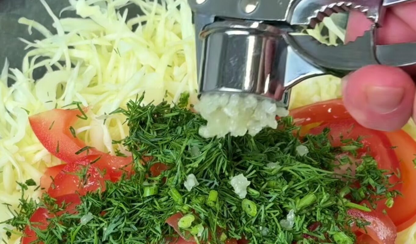 салат з капусти