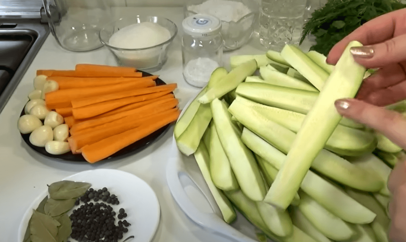 мариновані кабачки