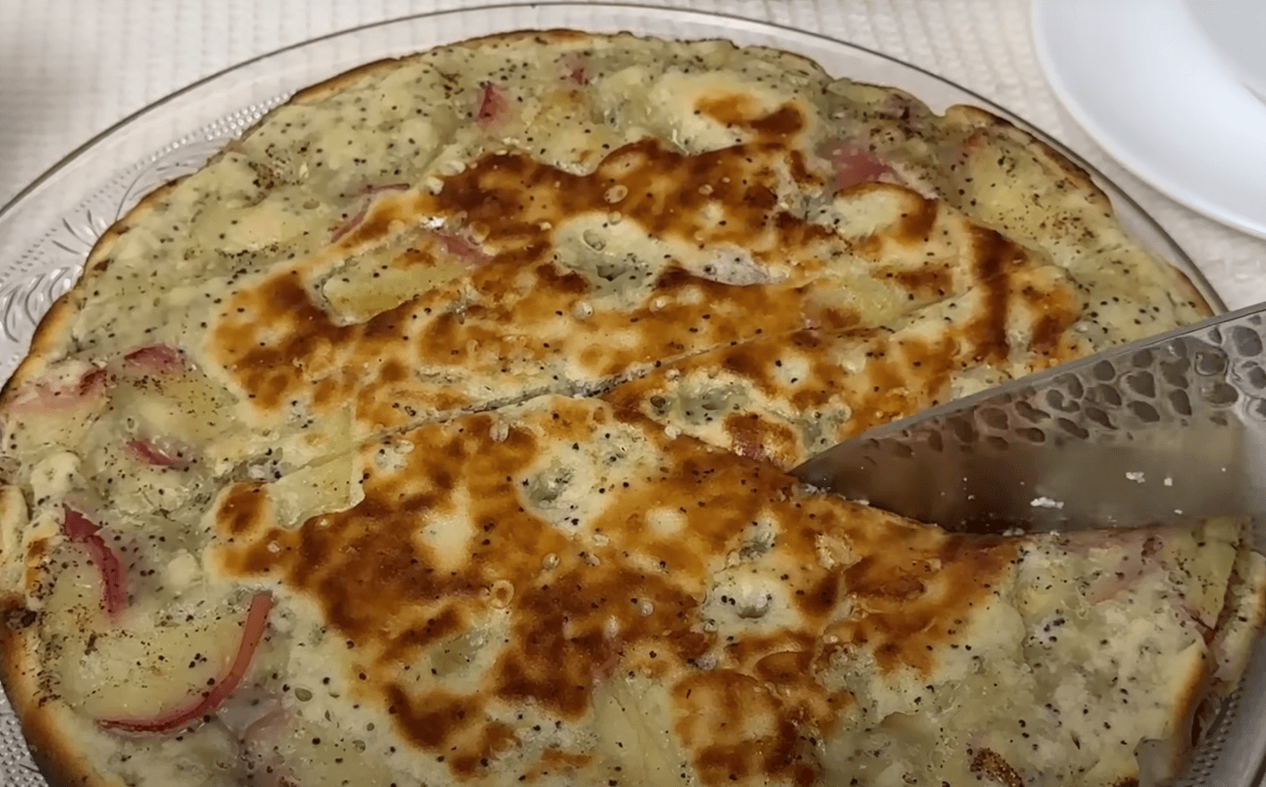 яблучний пиріг на сковороді