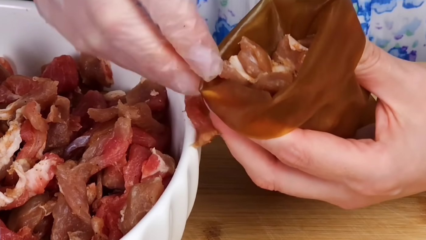 Домашня рублена ковбаса