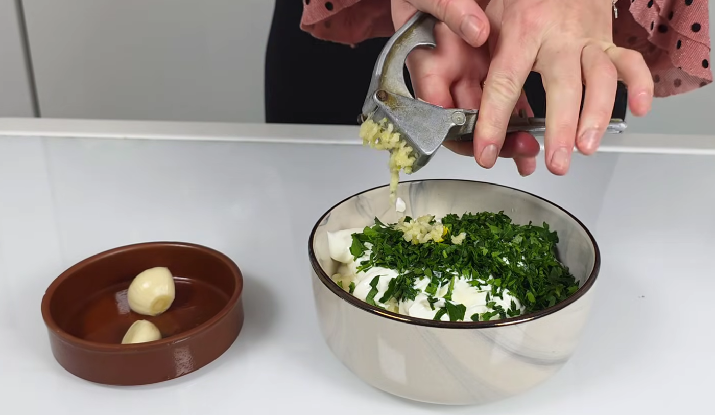 салат з куркою і грибами
