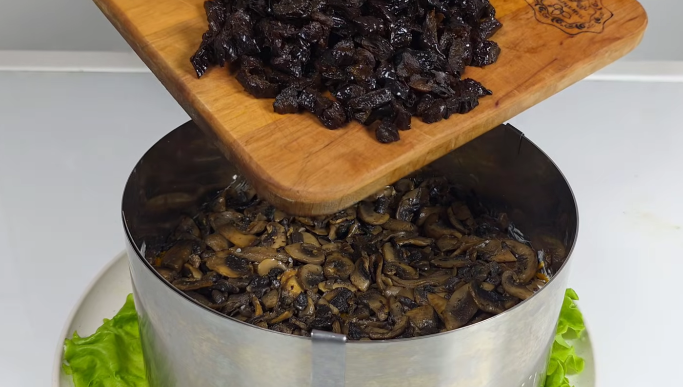 сир з куркою та грибами