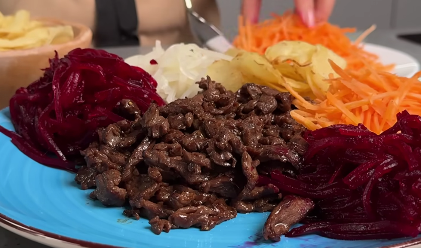 салат з м'ясом