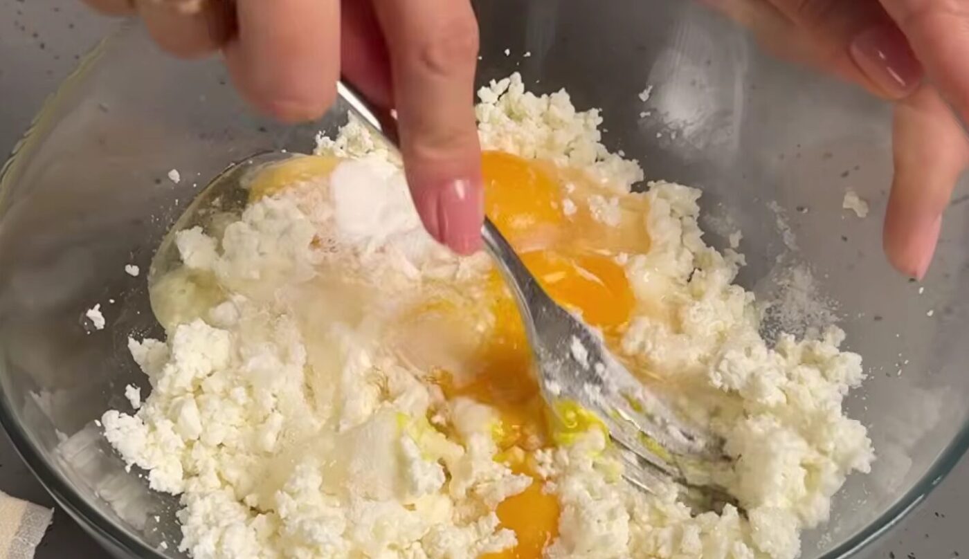 сирні пончики з корицею