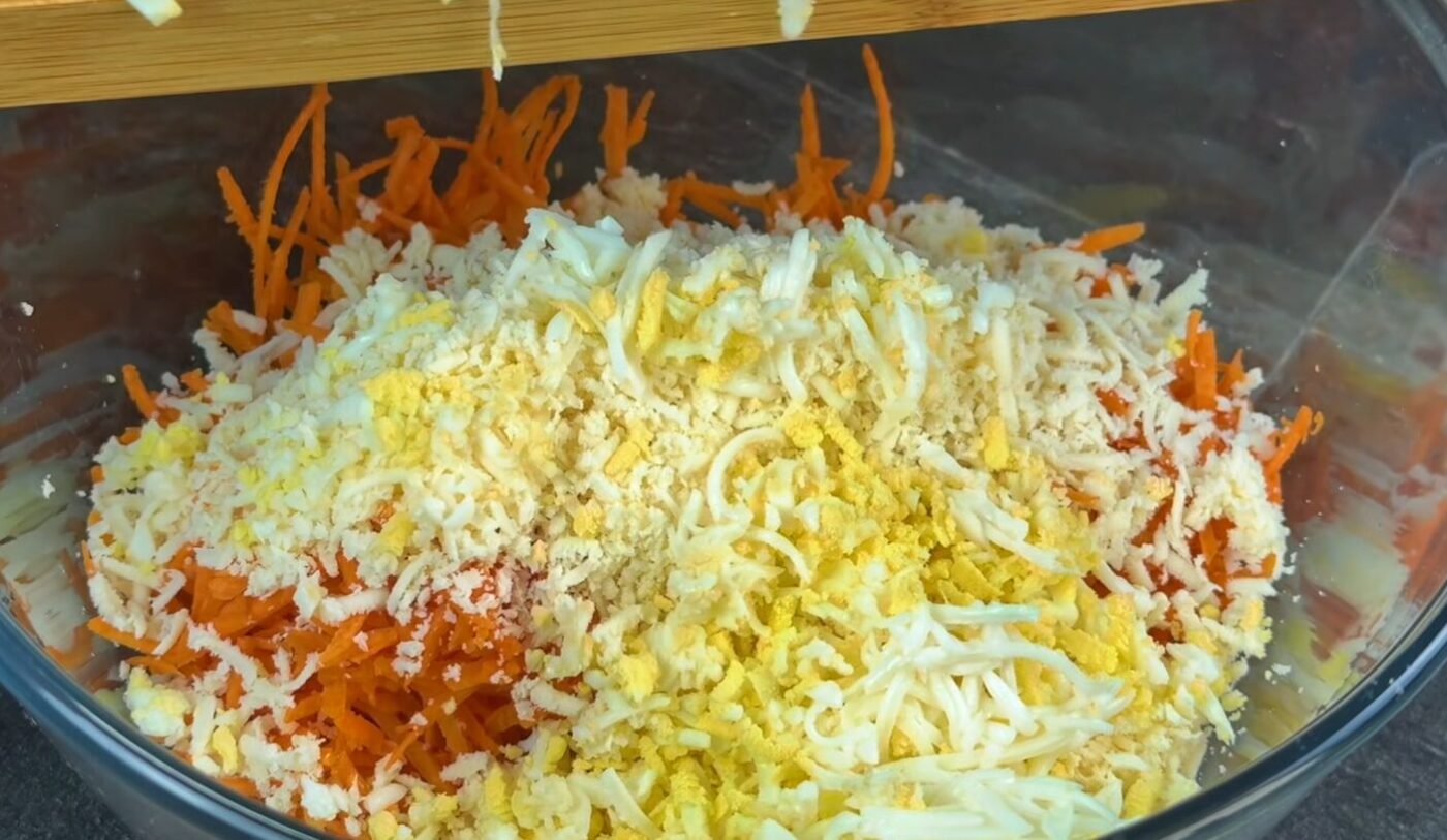 намазка на хліб з моркви і сиру