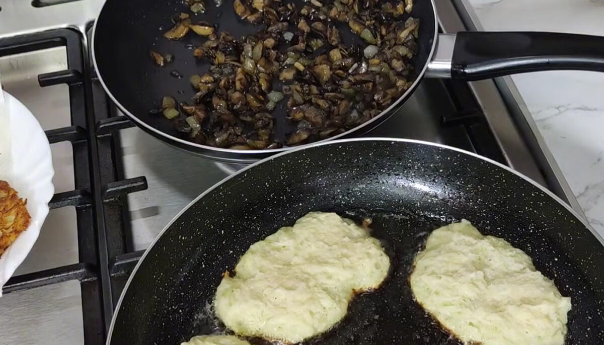 Пісні деруни з грибами