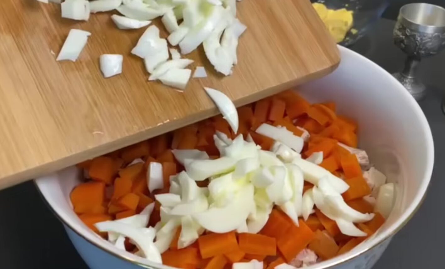 салат без майонезу з куркою