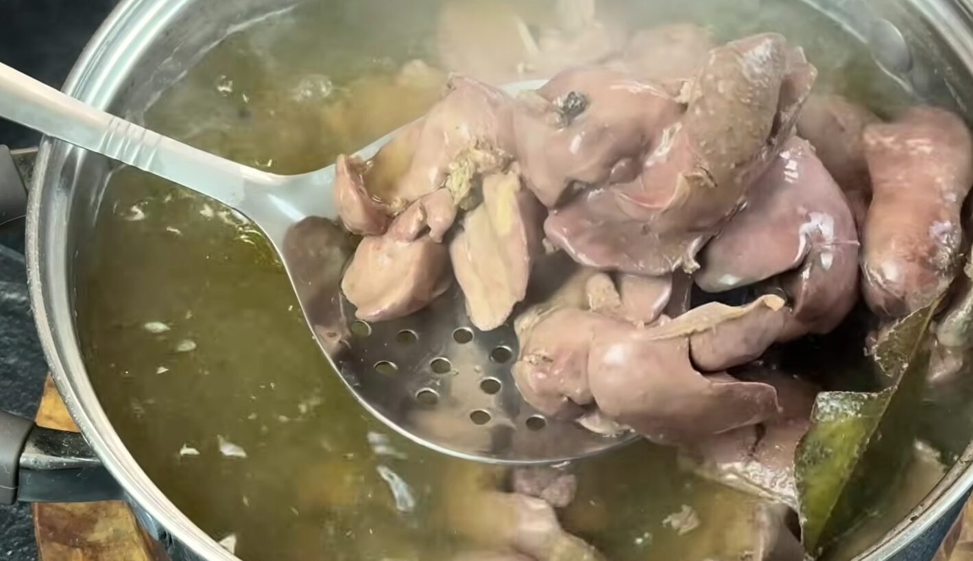 салат з курячої печінки